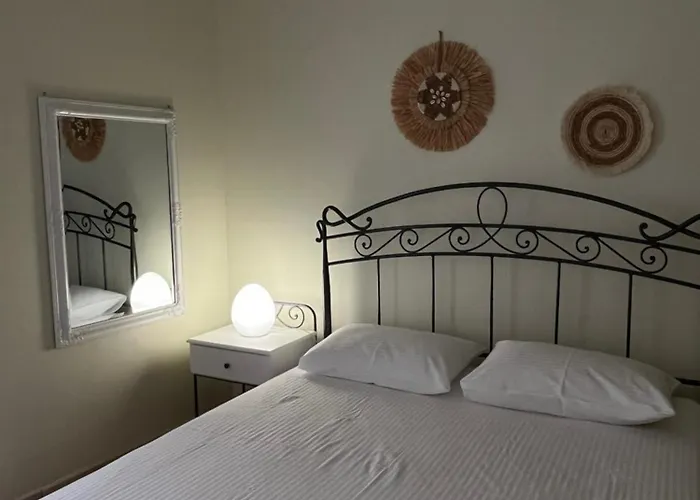 Aurantiasuites Koróni